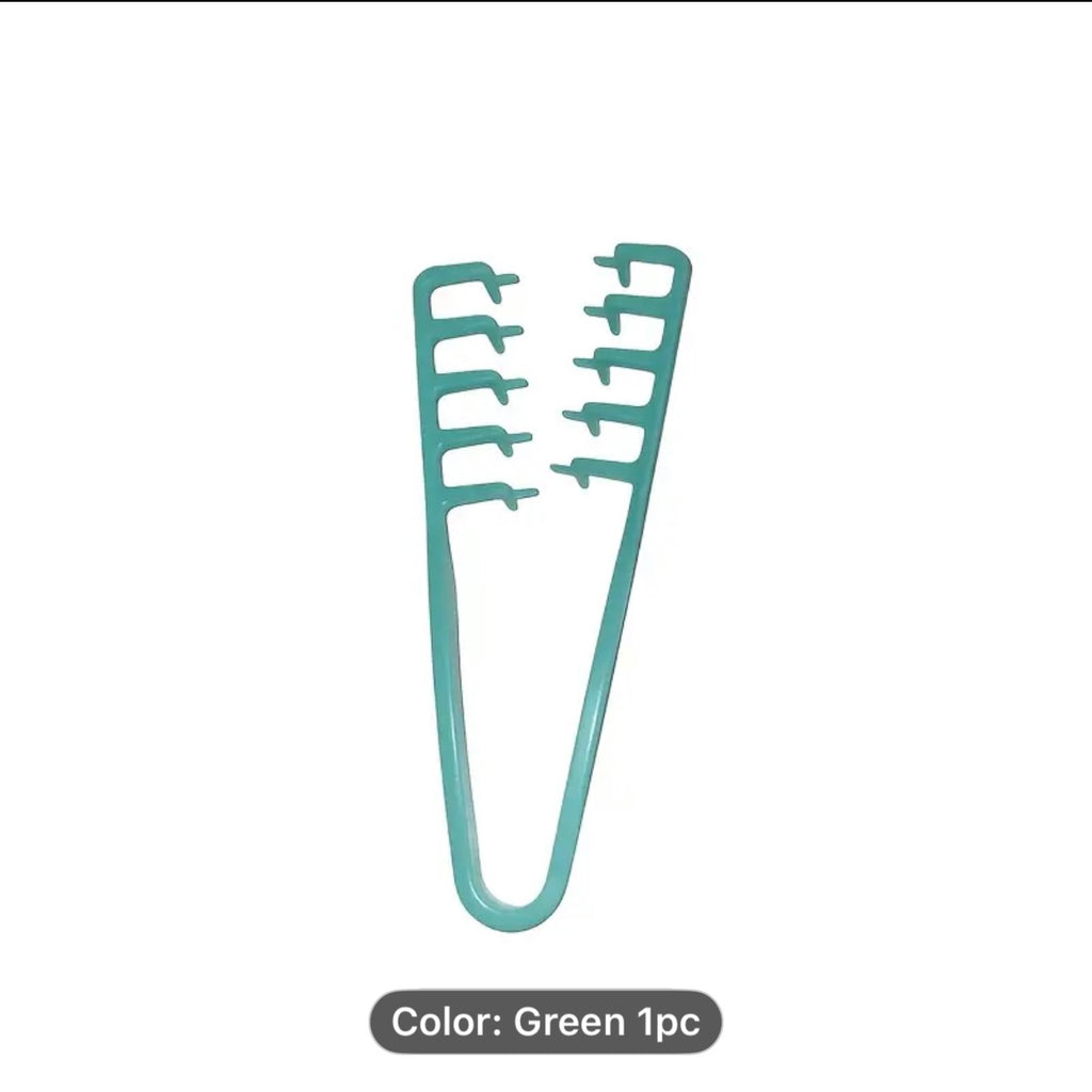 Comb, Plastic Fluffy Textured styling Tool for Hairs.