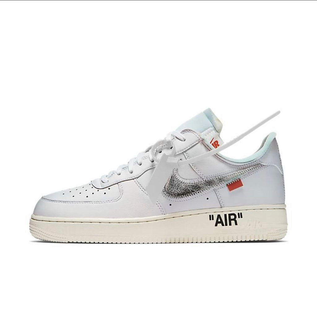 Off- White x Nike Air force 1 Low MCA University blue.
